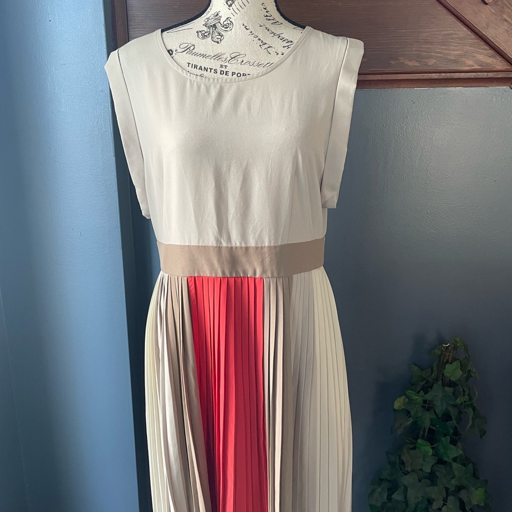 C. Luce‎ Colorblock Pleated Dress Size L